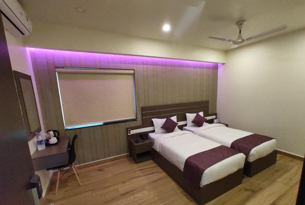 Lavender Infopark Kochi Exterior foto