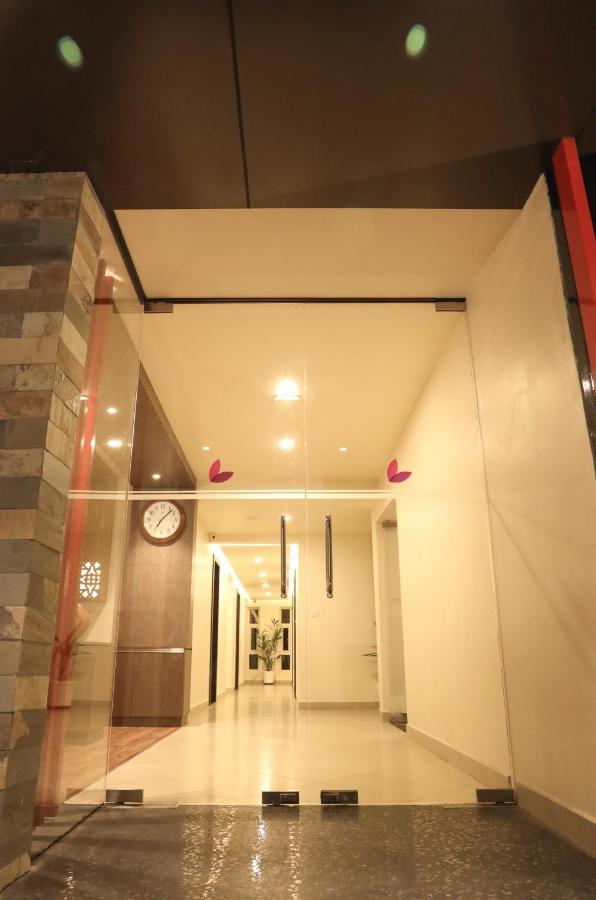 Lavender Infopark Kochi Exterior foto